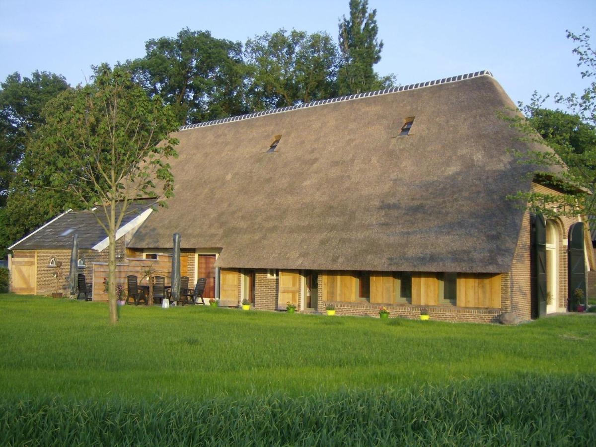 Monumental Farm In The Ash Landscape Villa Geesteren  Eksteriør bilde